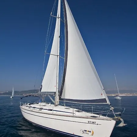 Bavaria 49- Sutvid *